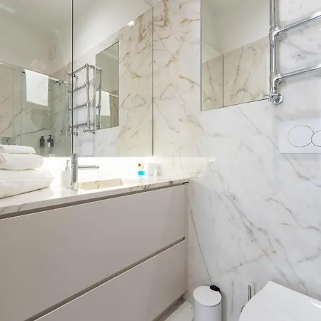 Duomo Prestige-luxury 2br Near Duomo,2 Bathrooms, King Beds, Office & Balcony Apartamento *
