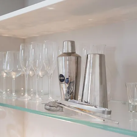 Apartamento Duomo Prestige-luxury 2br Near Duomo,2 Bathrooms, King Beds, Office & Balcony